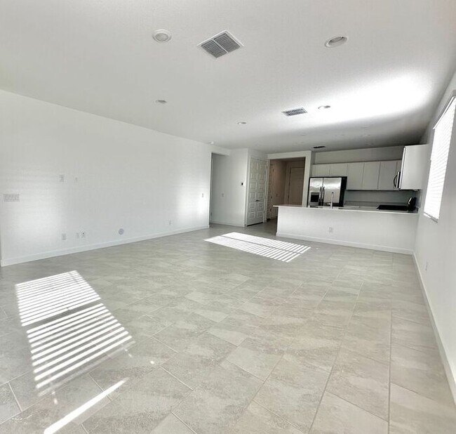 Building Photo - Be the $500 Off Move-In Special! First to Live Here! 5BR/3Bath Rental in Asante at Artisan!