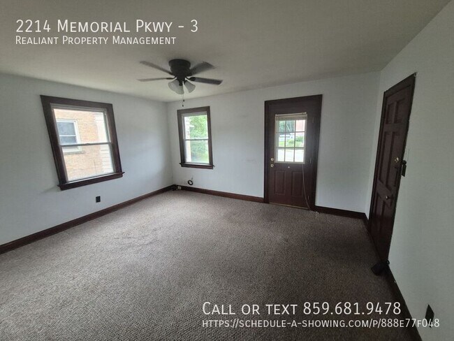 Building Photo - 2214 Memorial Pkwy