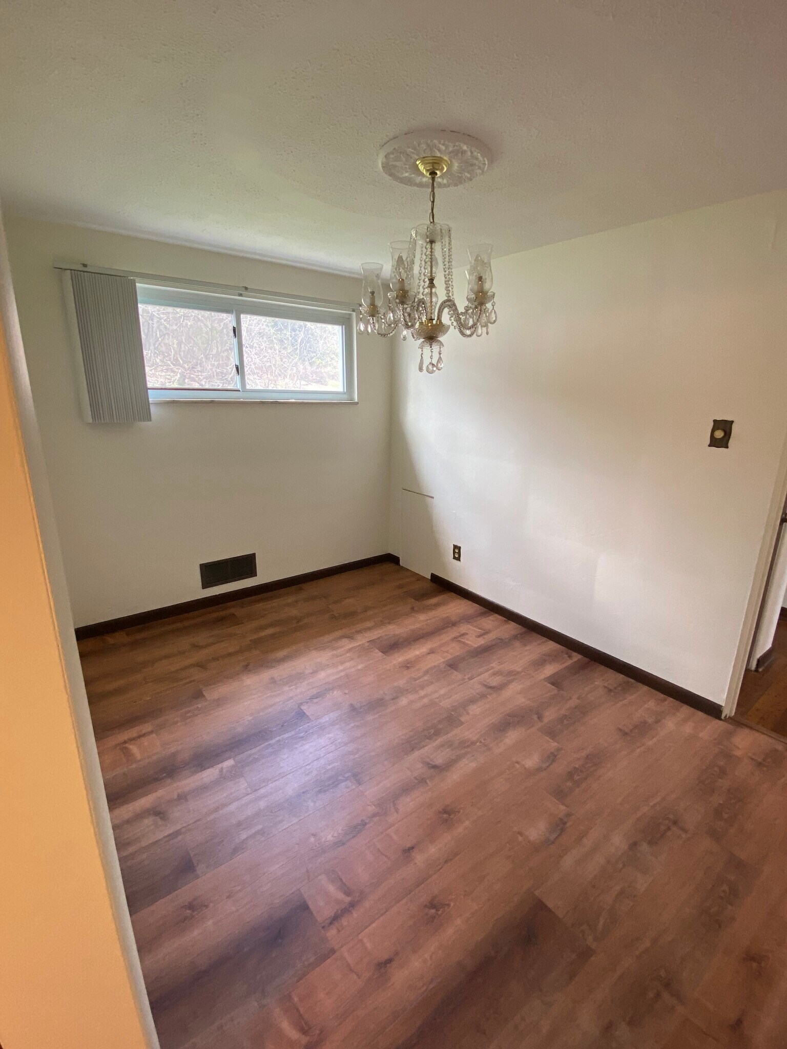 Building Photo - 906 Woodland Ave