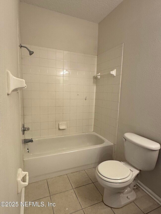 Building Photo - 12423 Forest Lake Cir W