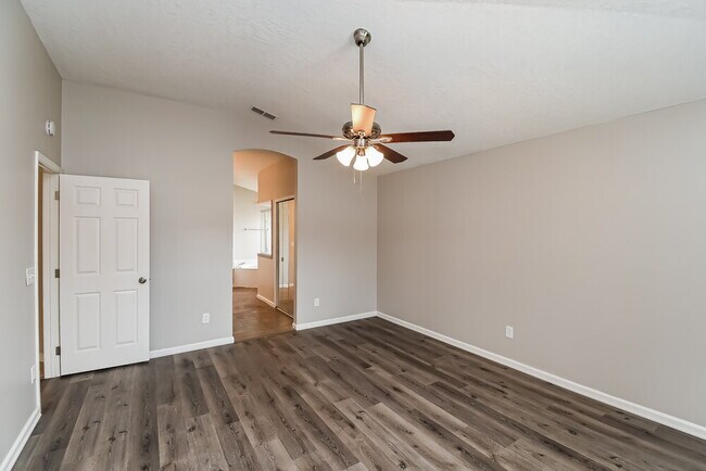 Building Photo - 2916 Waters View Cir