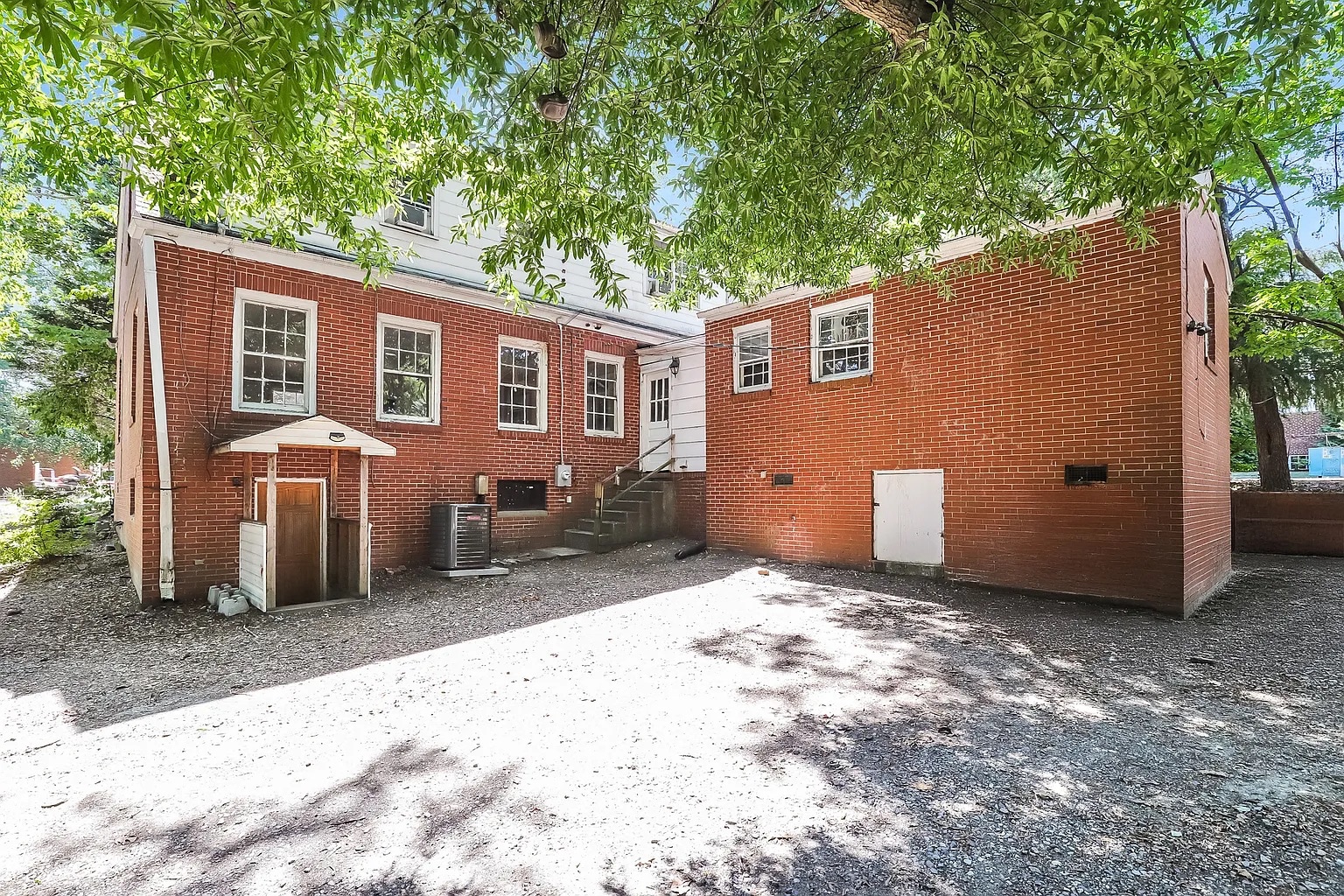 Building Photo - Room in Duplex on S Josephine Boyd St