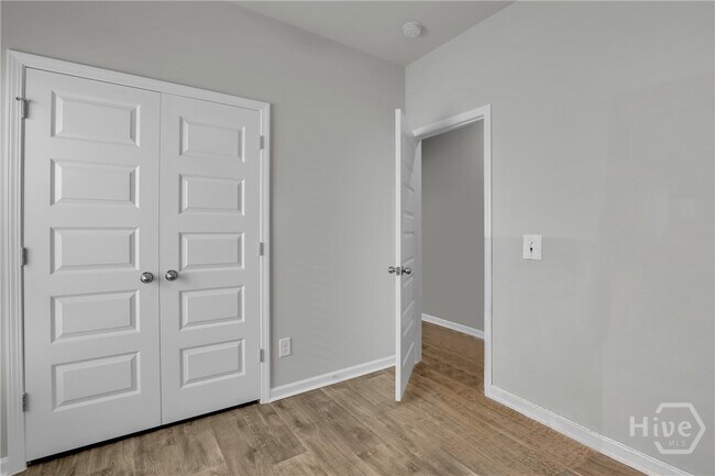 Building Photo - 106 Geranium Wy
