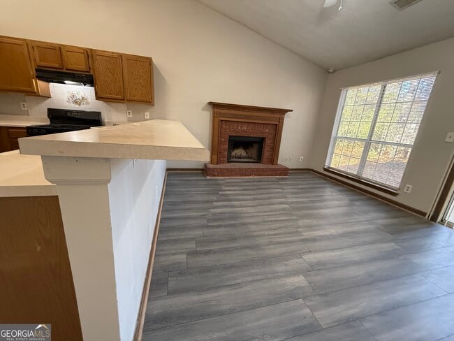 Building Photo - 235 Whirlwind Ct