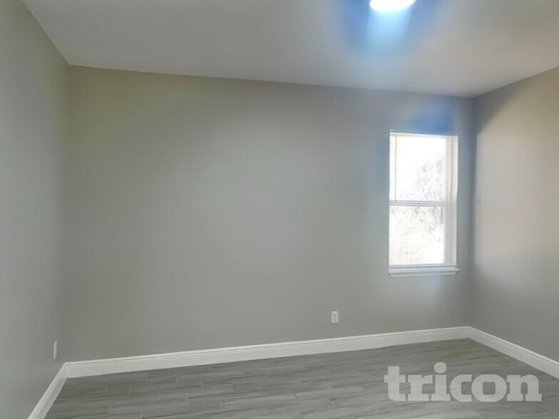 Building Photo - 1725 18th St