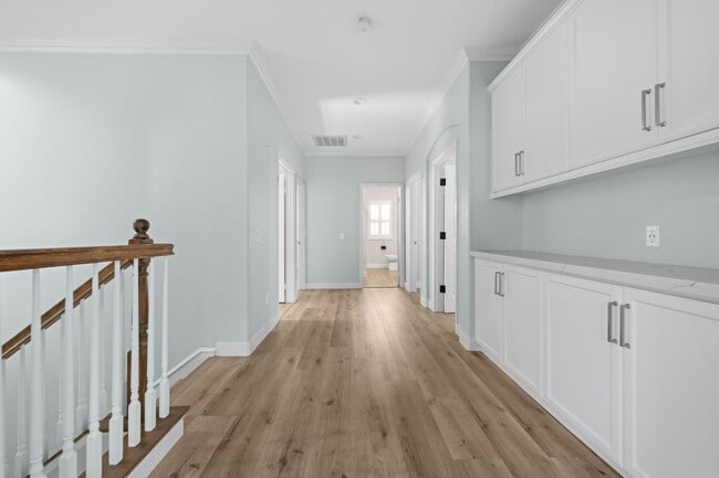 Building Photo - 9204 S Nobel Way