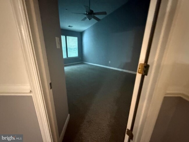 Building Photo - 3315 Sir Thomas Dr