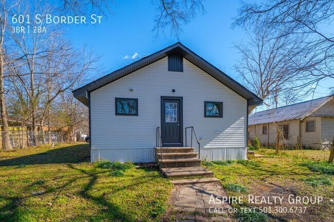 Building Photo - 601 S Border St