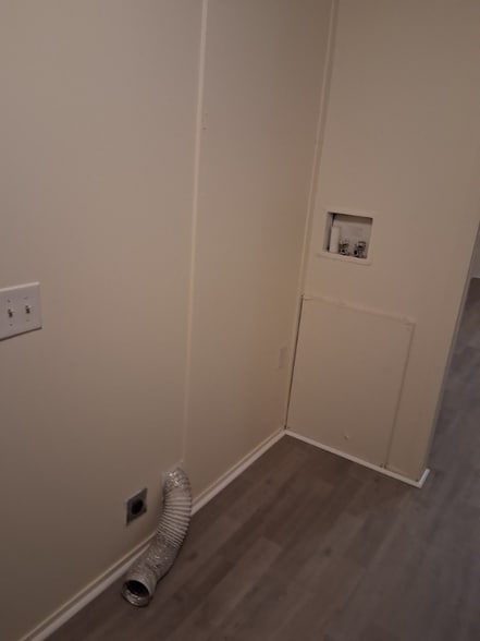 Building Photo - 300 W Rabbit Cove Rd