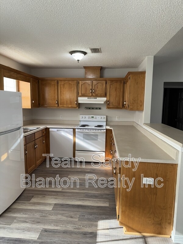Building Photo - 7728 Bogey Ln