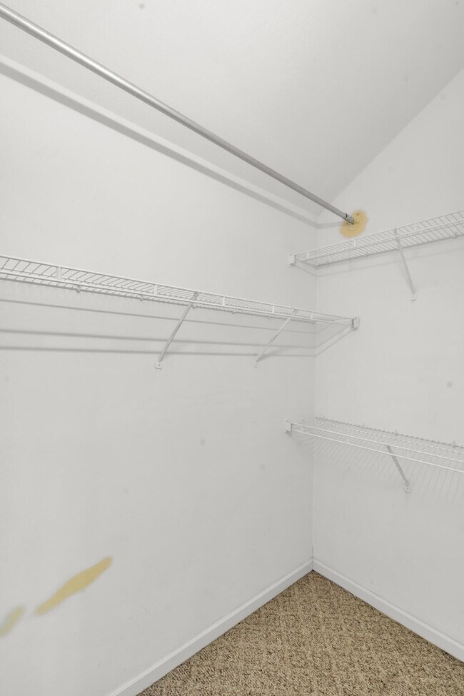 Building Photo - 2232 Fulva Dr