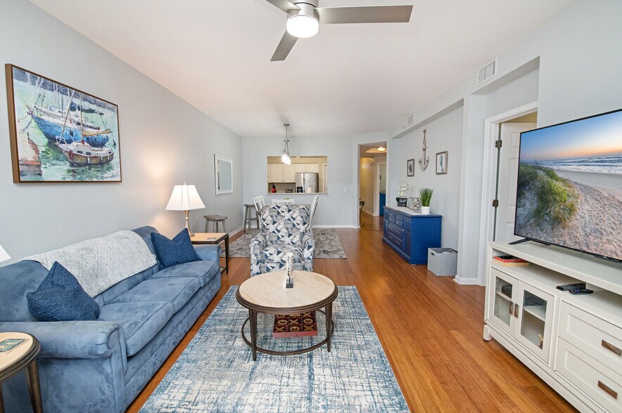 Building Photo - 235 Atlantis Cir