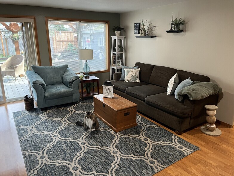 Building Photo - 4165 Berrywood Dr