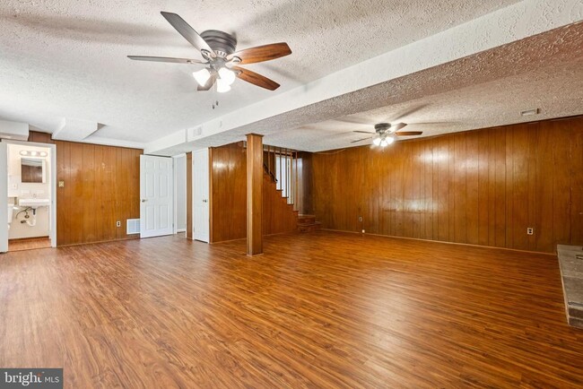 Building Photo - 3201 Marquis Dr