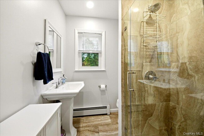 Building Photo - 398 Cherry St