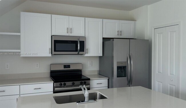 Building Photo - 4230 North Dr