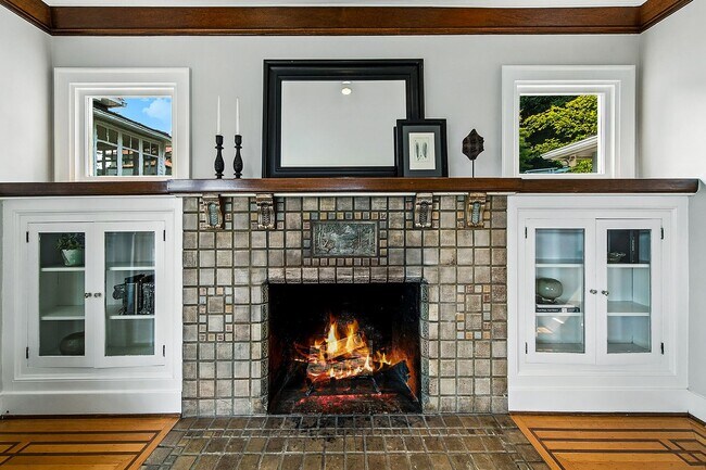 Building Photo - Capitol Hill View Home
