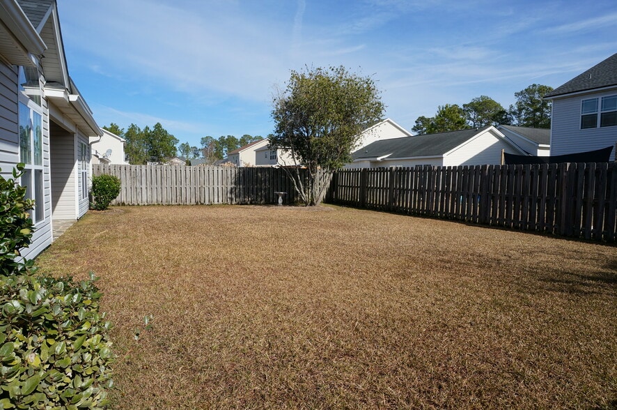 Backyard - 123 Somersby Blvd