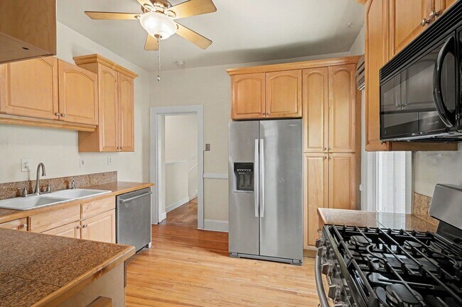 Building Photo - Beautifully Preserved Englewood Home with Fenced Backyard
