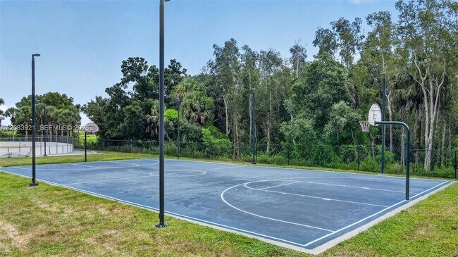 Building Photo - 9970 Rookery Cir