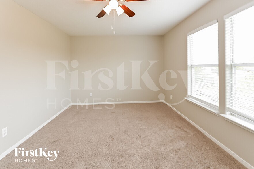 Building Photo - 1935 Poco Dr