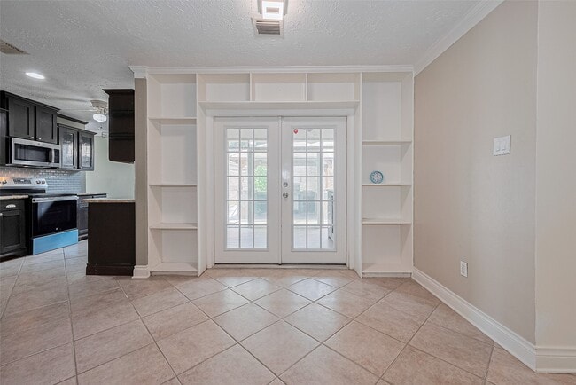 Building Photo - 16006 Glen Mar Dr