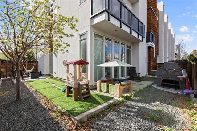 Building Photo - 1711 King St