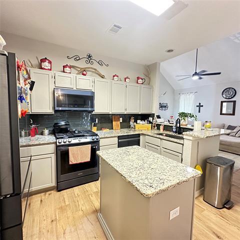 Building Photo - 4745 Great Divide Dr