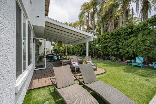 Building Photo - Resort-Style Encinitas Estate with Pool UNFURNISHED