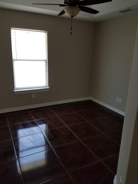 Building Photo - 2207 Taxco Ct