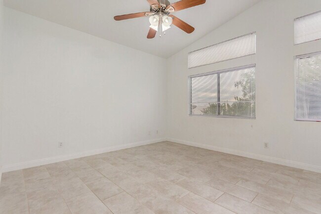 Building Photo - 2538 N 131st Ln