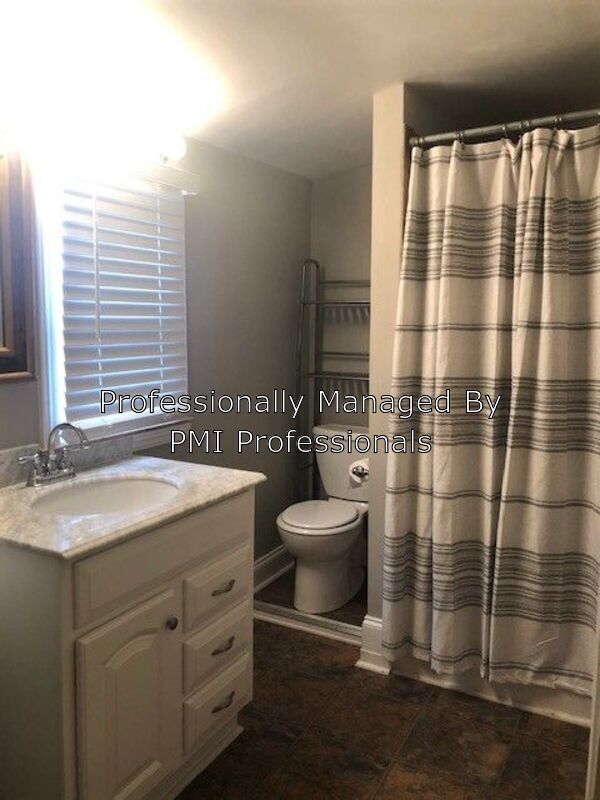 Building Photo - 909 Haynes Dr