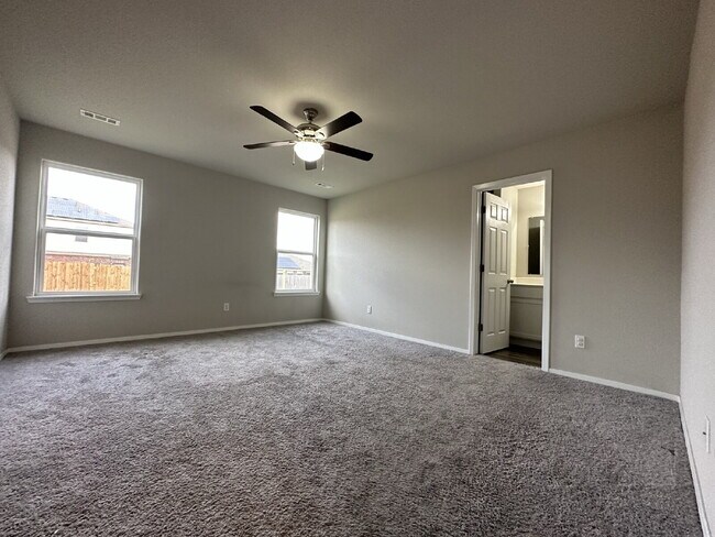 Building Photo - 6801 SW Pilgrim Rd