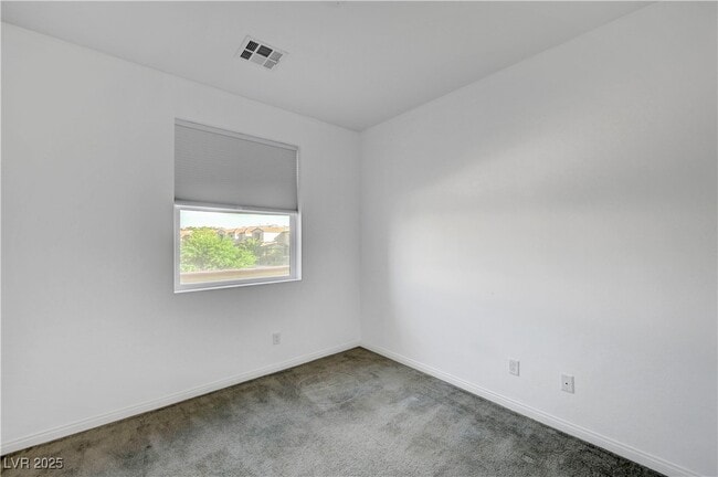 Building Photo - 985 Via Lombardi