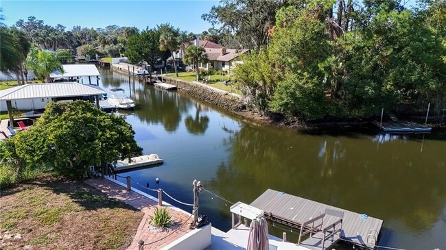 Building Photo - 1542 SE Pinwheel Dr