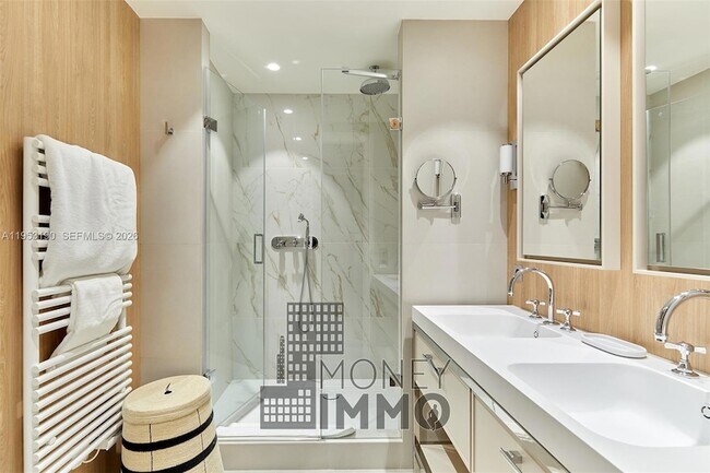 Building Photo - 11 Rue St