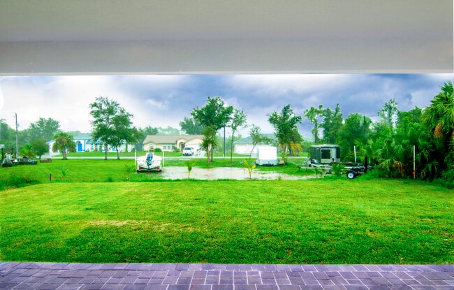 Building Photo - 15633 Lakeland Cir