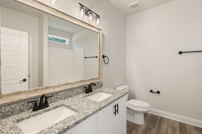 Building Photo - 337 Crosswinds Dr