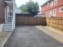 Building Photo - 1 Grayson St