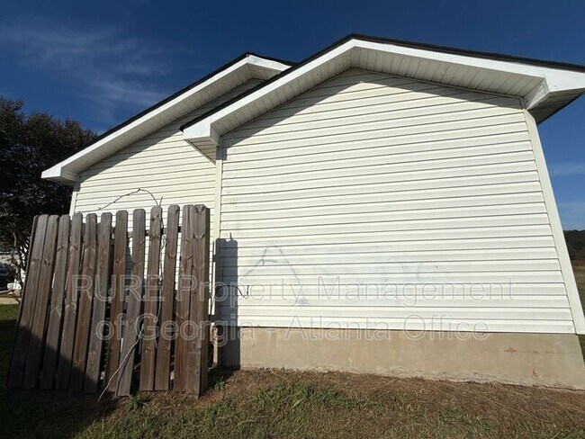 Building Photo - 134 N Ridge Dr