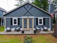 Building Photo - 123 Circle Dr