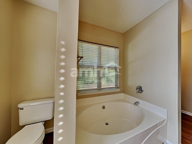 Building Photo - 111 Kilpatrick Ct