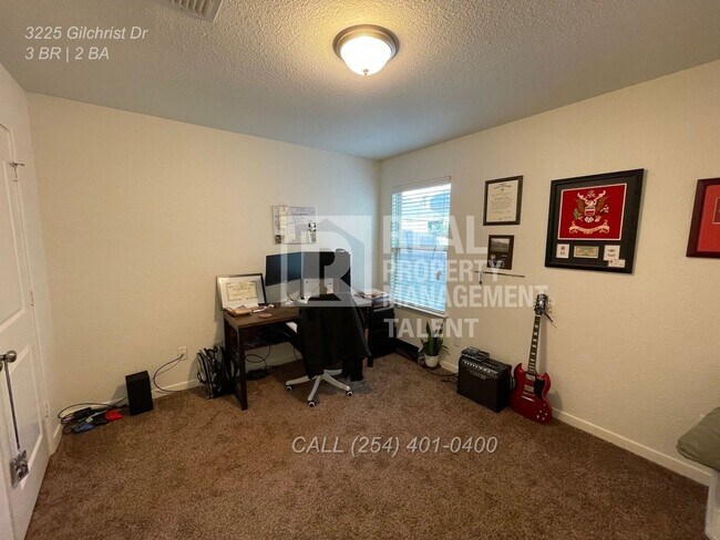 Building Photo - Charming 3/2 bedroom home Located in Lorena