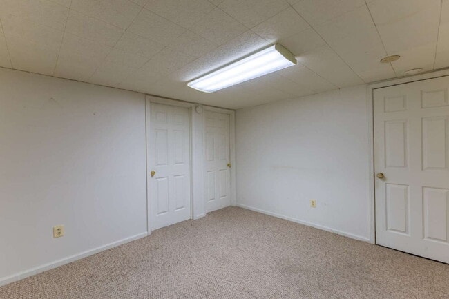 Building Photo - Welcome to your new home in the heart of T...