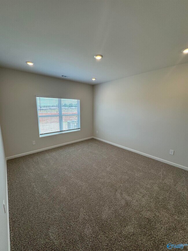 Building Photo - 115 Betty Williams Dr