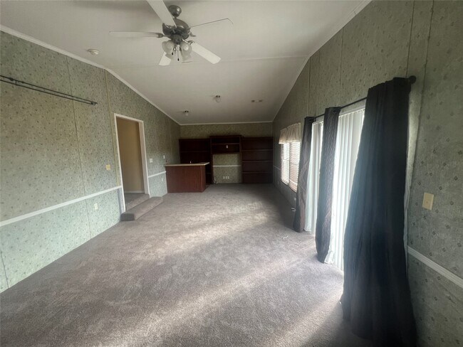 Building Photo - 8730 FM 646 Rd