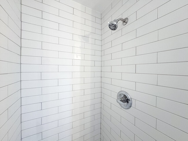 Building Photo - 4400 Aspen St