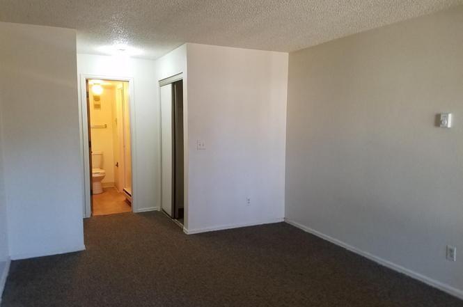 Building Photo - 14780 E Kentucky Dr