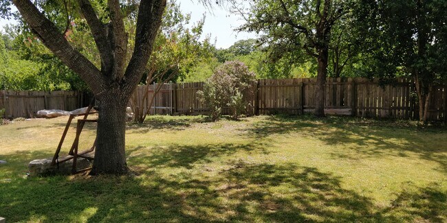 Building Photo - 11706 Rotherham Dr