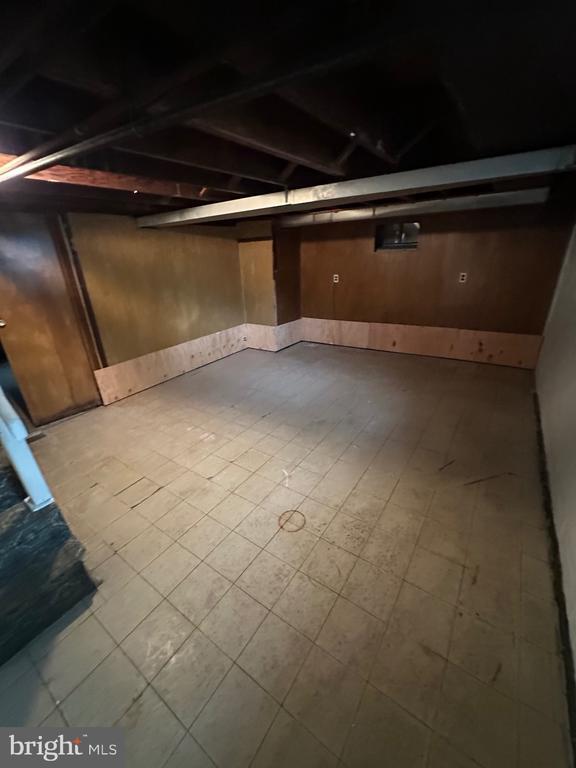 Building Photo - 1122 Coyne Pl